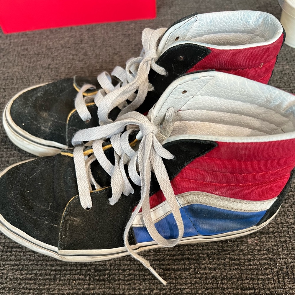 Kids old skool vans, size 3